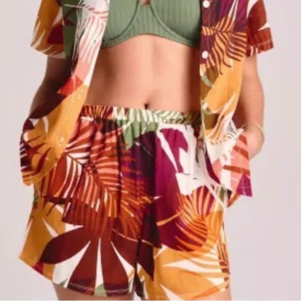 NWT Vitamin A XS Brown Shorts Linen Blend Pockets Tropical Print Beachy Vibes